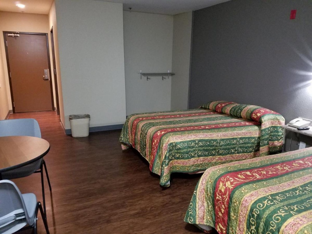 Room image 3
